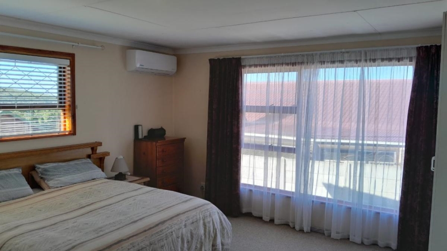 3 Bedroom Property for Sale in Dana Bay Western Cape